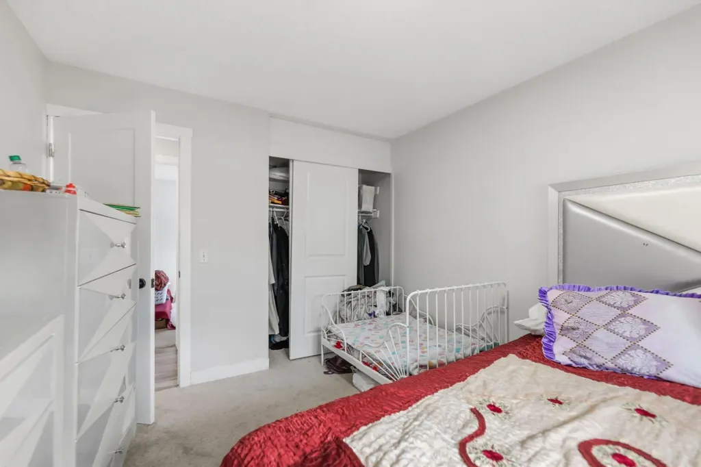259 Manora Crescent NE Calgary AB T2A4S4