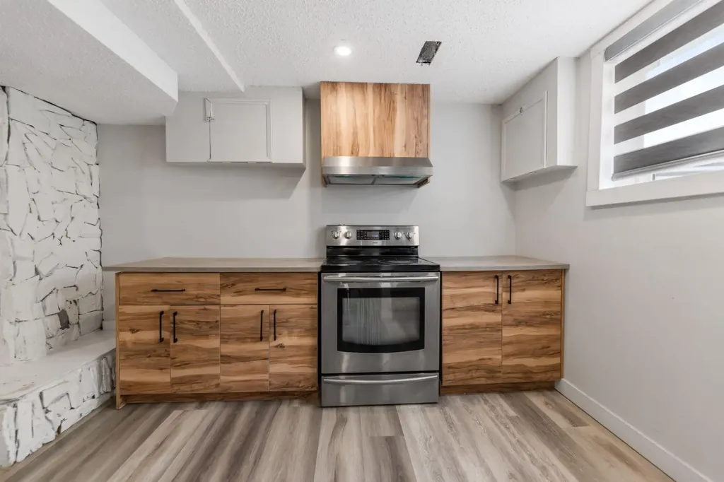 259 Manora Crescent NE Calgary AB T2A4S4
