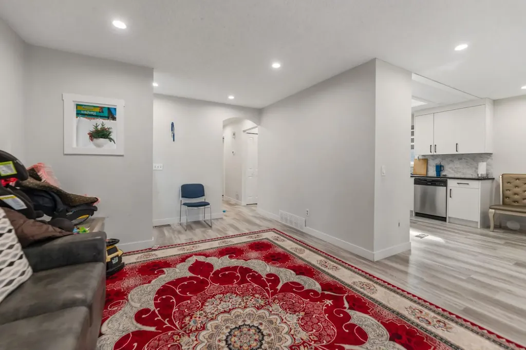 259 Manora Crescent NE Calgary AB T2A4S4