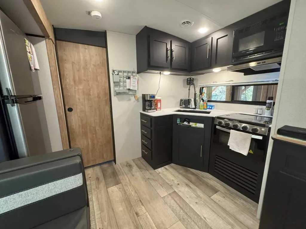 200 4 Avenue SW Sundre AB T0M 1X0