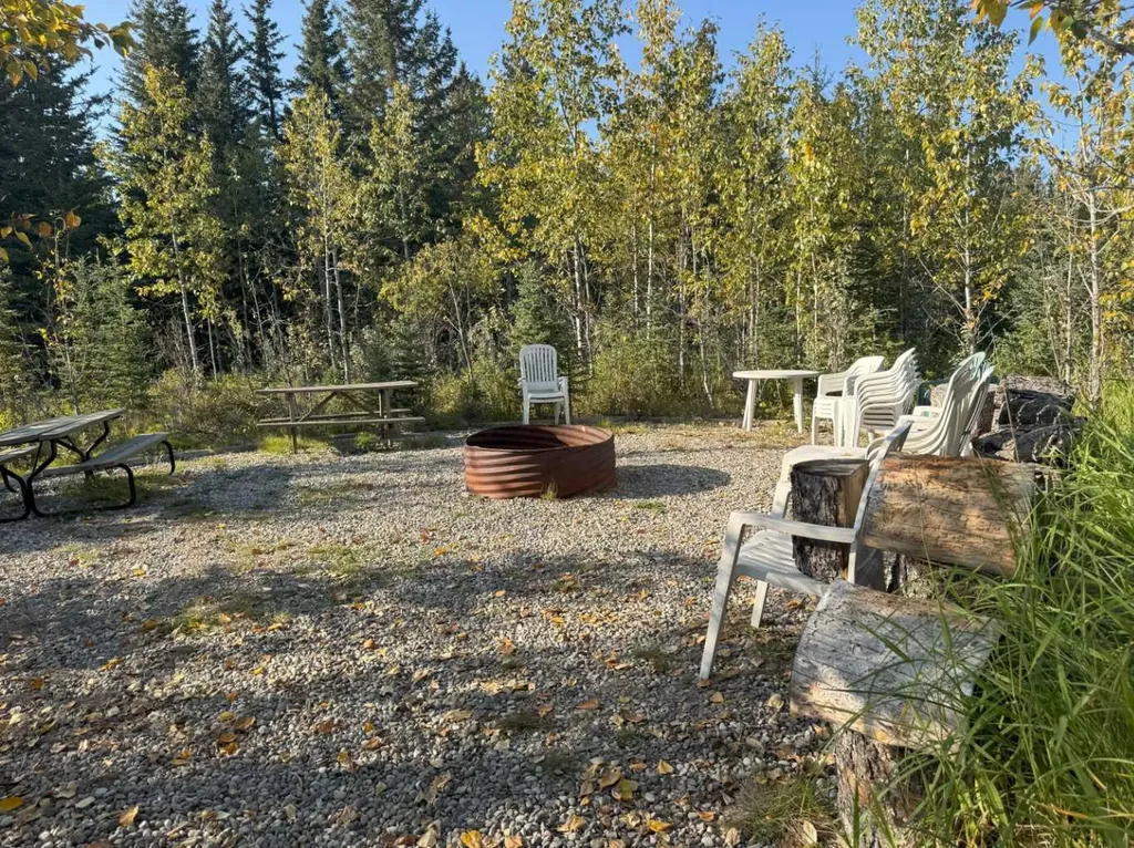 200 4 Avenue SW Sundre AB T0M 1X0