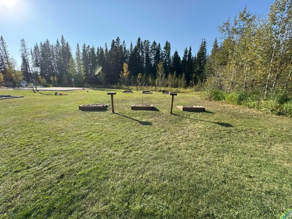 200 4 Avenue SW Sundre AB T0M 1X0