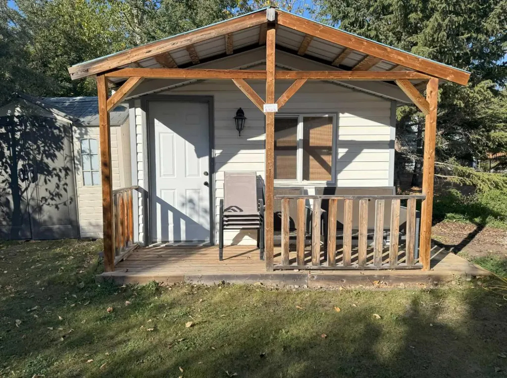 200 4 Avenue SW Sundre AB T0M 1X0
