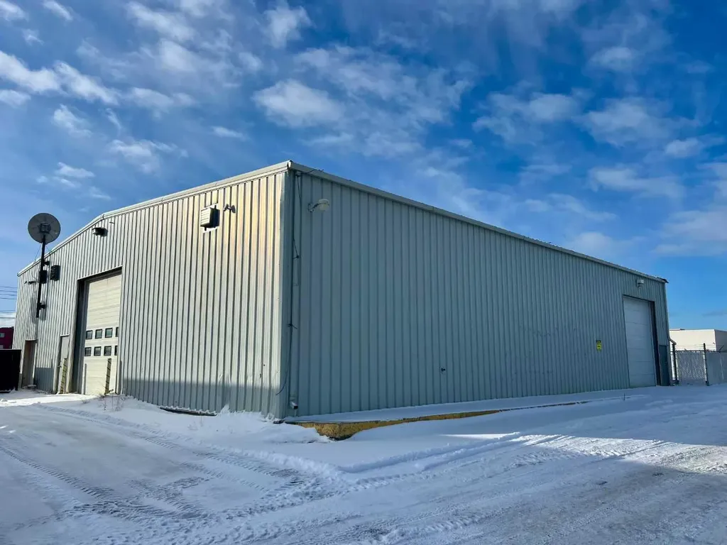 5625 4 Avenue Edson AB T7E 1L6