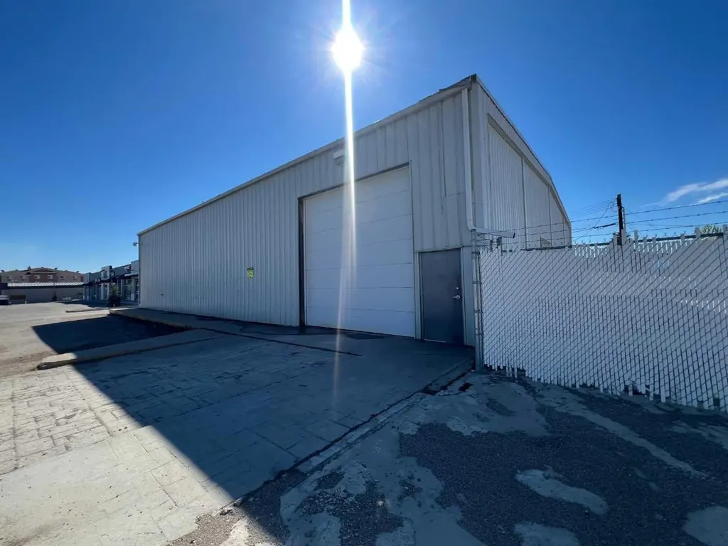 5625 4 Avenue Edson AB T7E 1L6