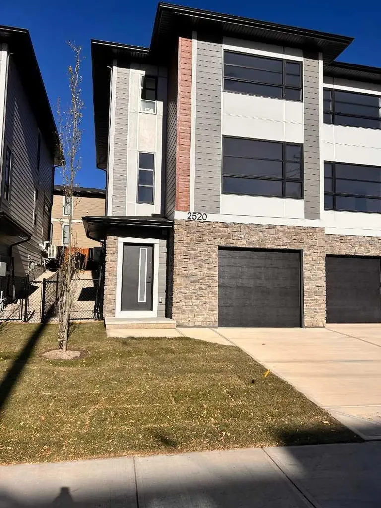 2520 21 Avenue SW Calgary AB T3E0H3