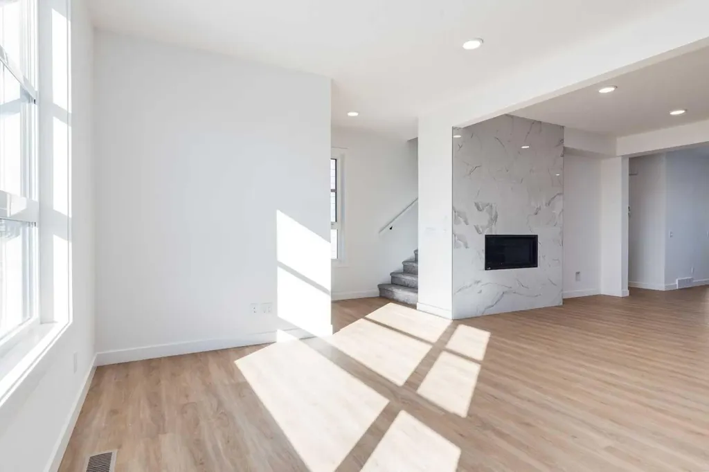 2520 21 Avenue SW Calgary AB T3E0H3