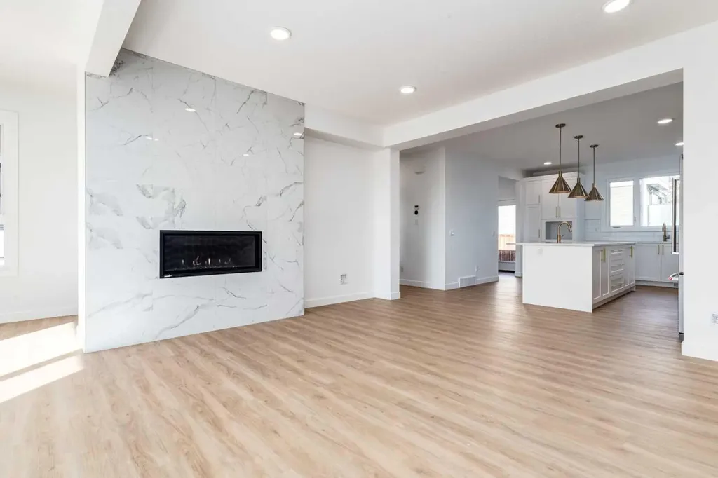 2520 21 Avenue SW Calgary AB T3E0H3