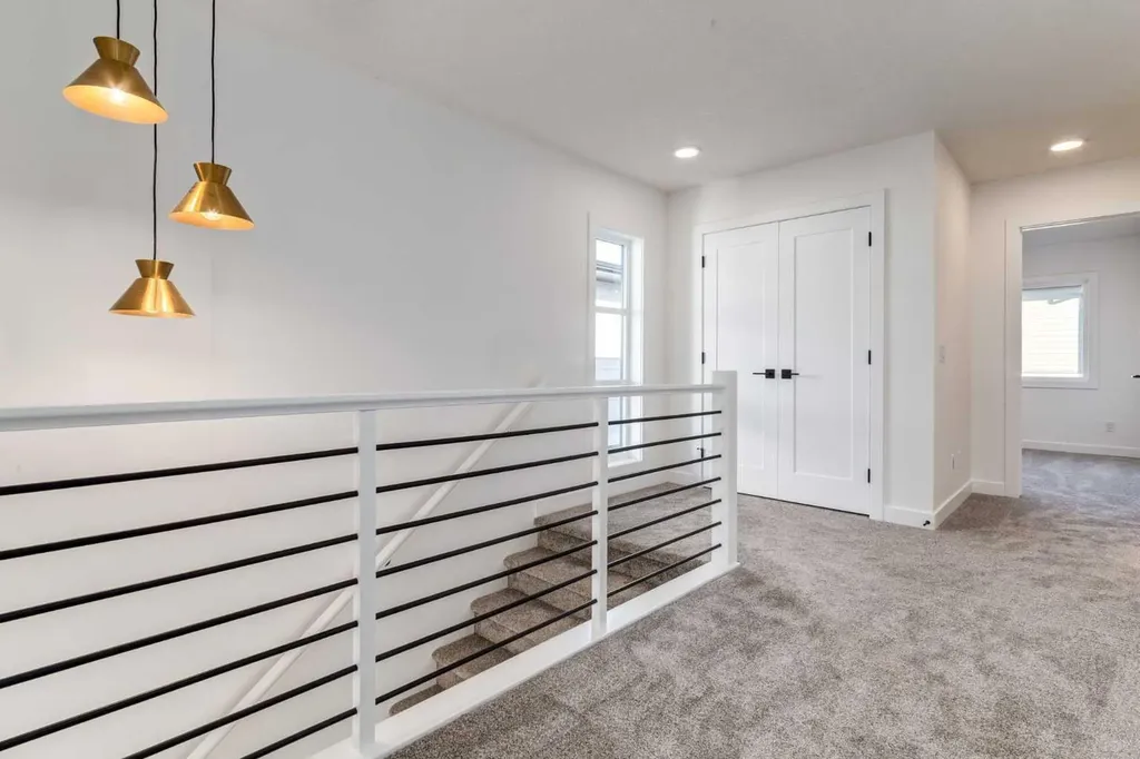 2520 21 Avenue SW Calgary AB T3E0H3