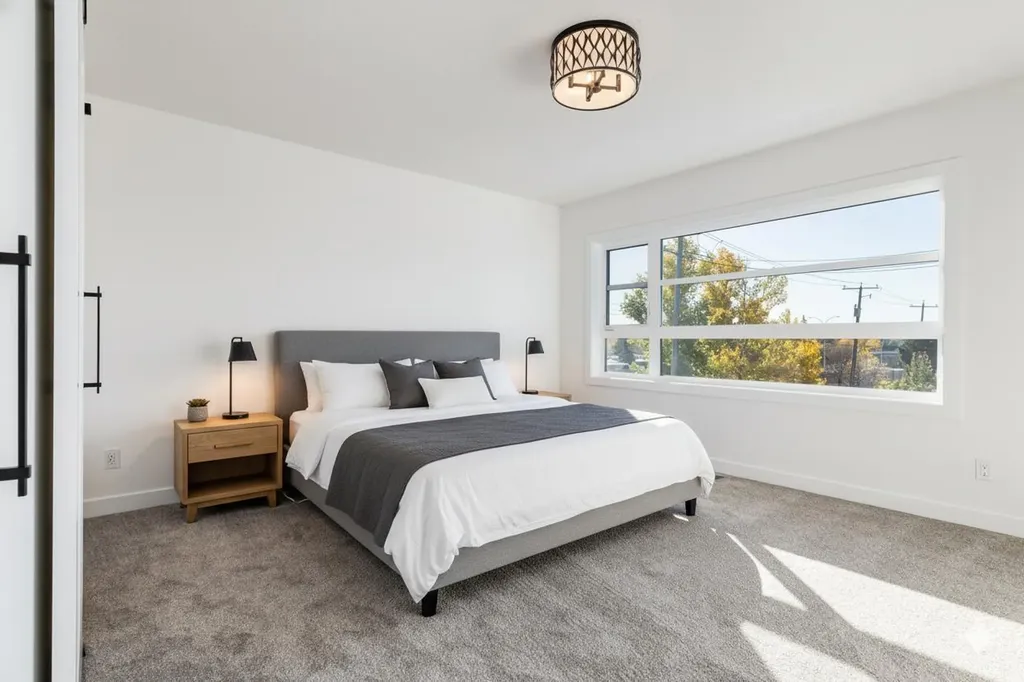2520 21 Avenue SW Calgary AB T3E0H3