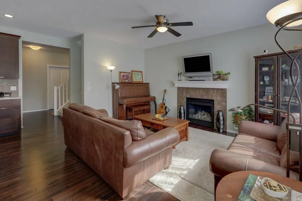 136 Chaparral Valley Terrace SE Calgary AB T2X 0L9