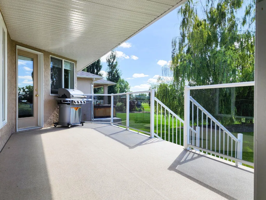 41 Westlynn Drive W Claresholm AB T0L0T0