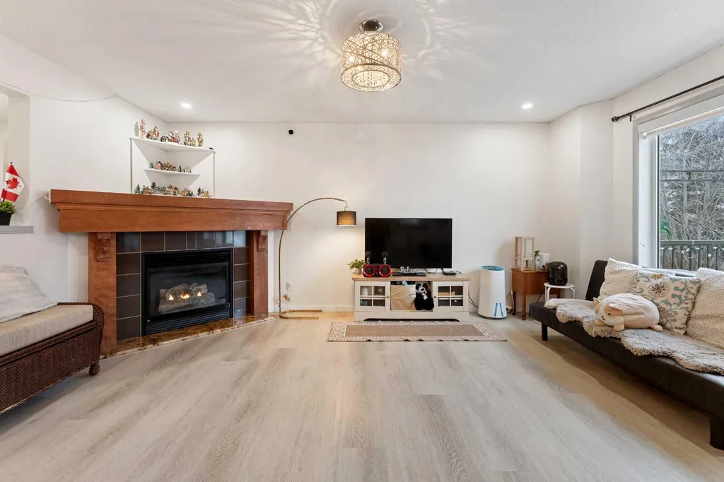 140 Fairways Drive NW Airdrie AB T4B 2R8