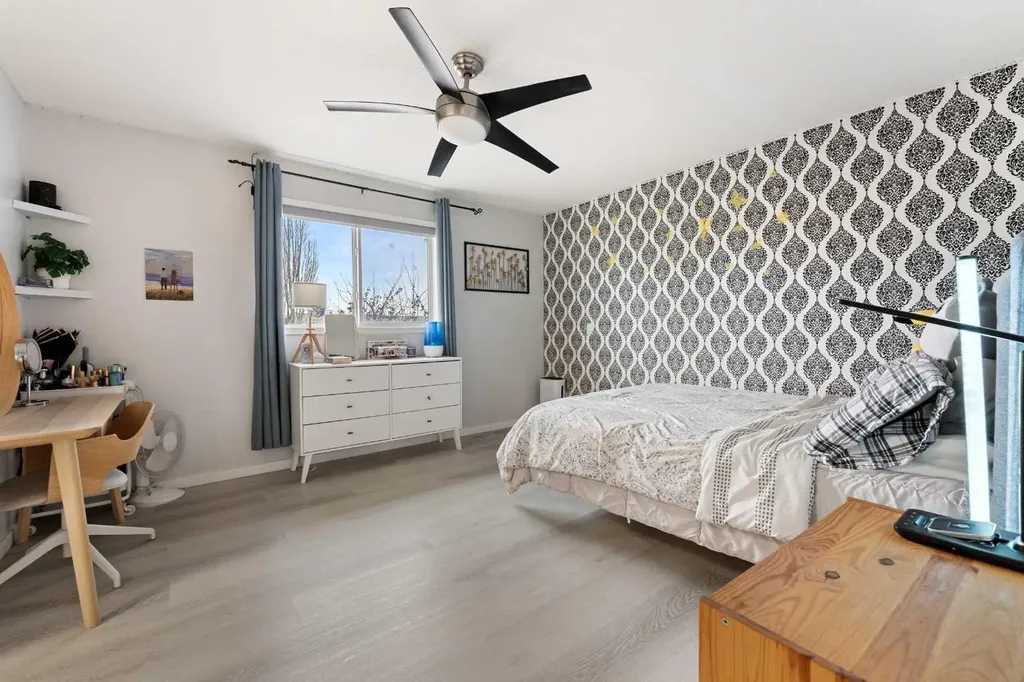 140 Fairways Drive NW Airdrie AB T4B 2R8