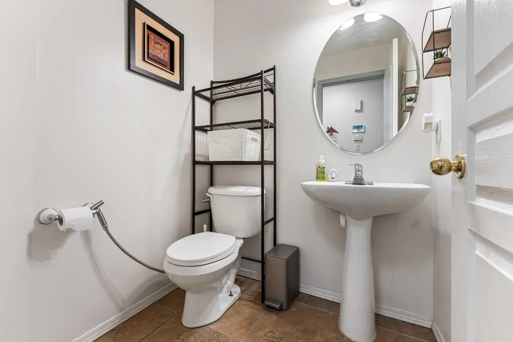 140 Fairways Drive NW Airdrie AB T4B 2R8