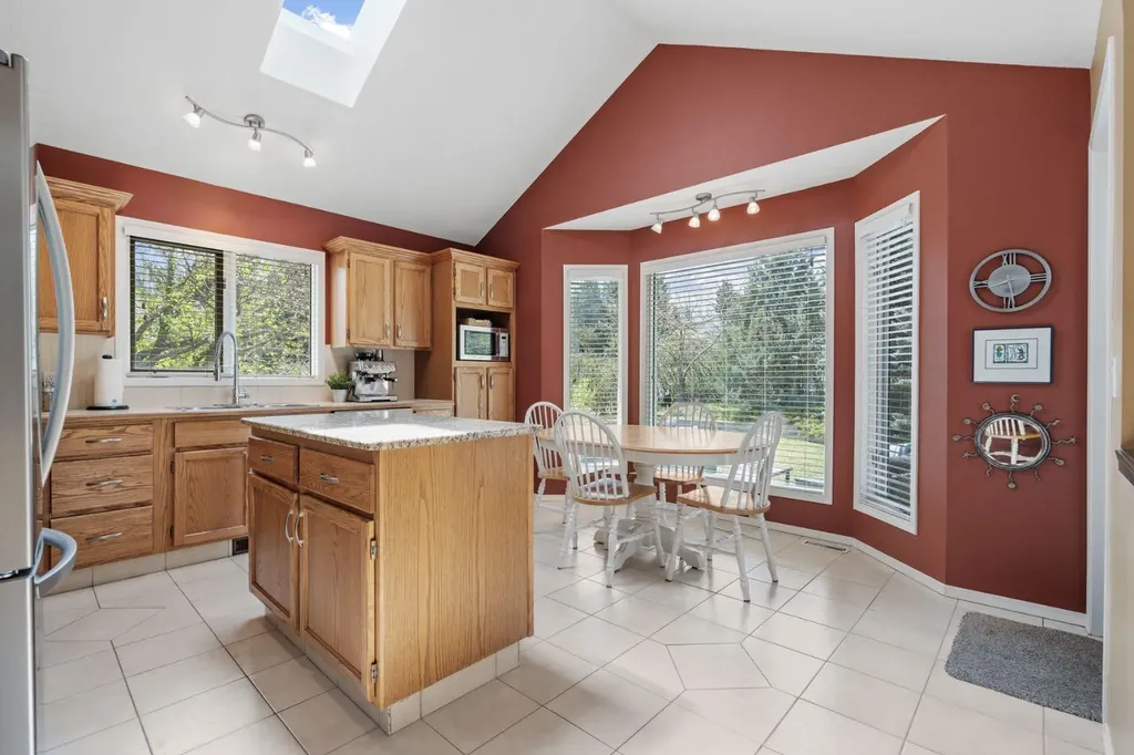 212 Sirocco Place SW Calgary AB T3H 2N3