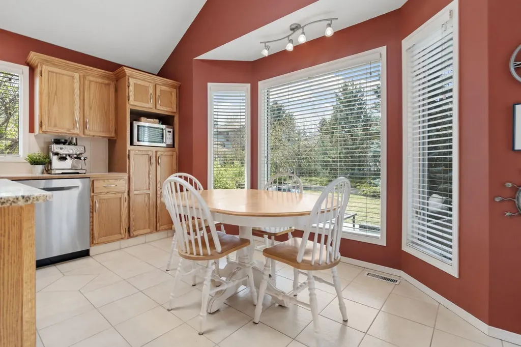 212 Sirocco Place SW Calgary AB T3H 2N3