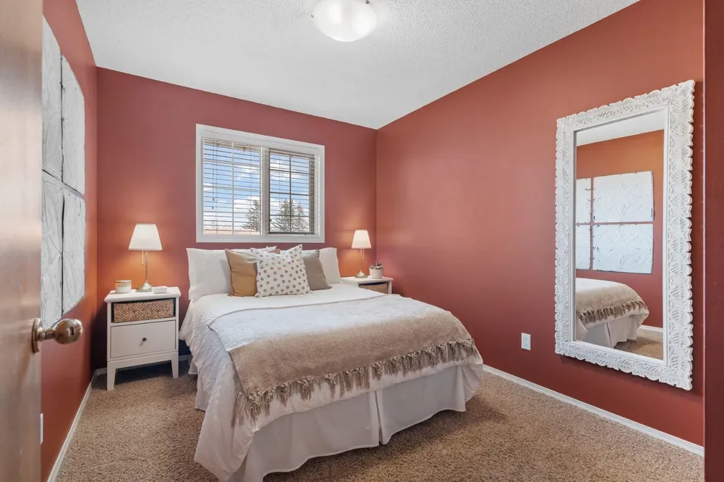 212 Sirocco Place SW Calgary AB T3H 2N3