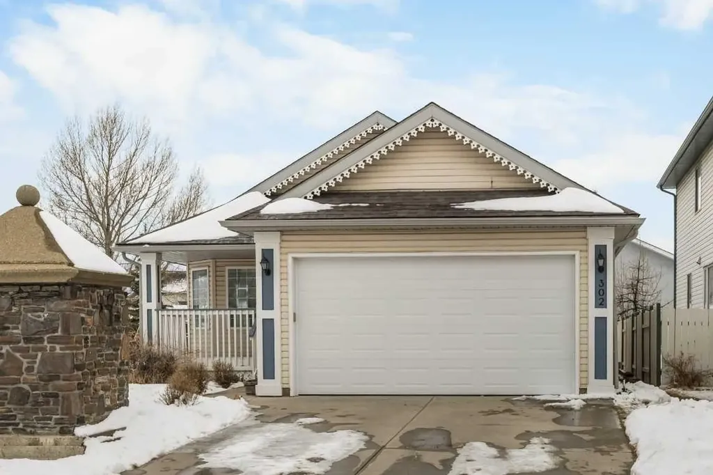 302 Arbour Ridge Park NW Calgary AB T3G 4B1
