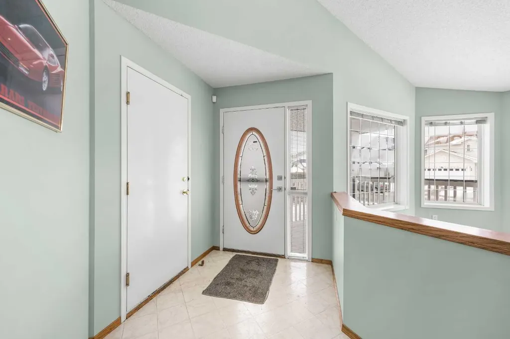 302 Arbour Ridge Park NW Calgary AB T3G 4B1