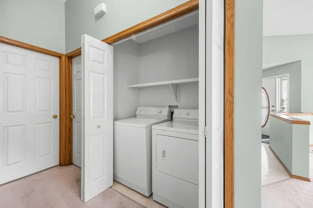 302 Arbour Ridge Park NW Calgary AB T3G 4B1