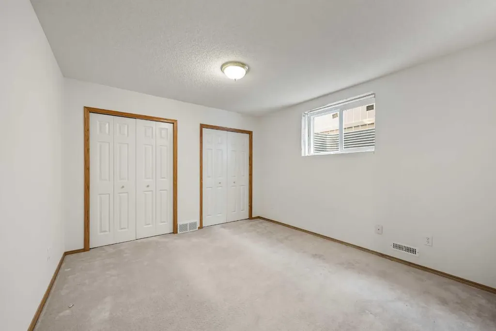302 Arbour Ridge Park NW Calgary AB T3G 4B1