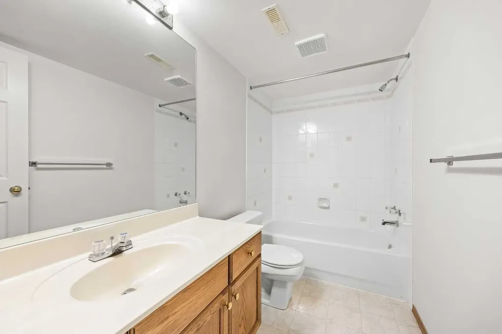 302 Arbour Ridge Park NW Calgary AB T3G 4B1
