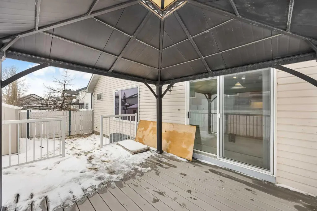 302 Arbour Ridge Park NW Calgary AB T3G 4B1