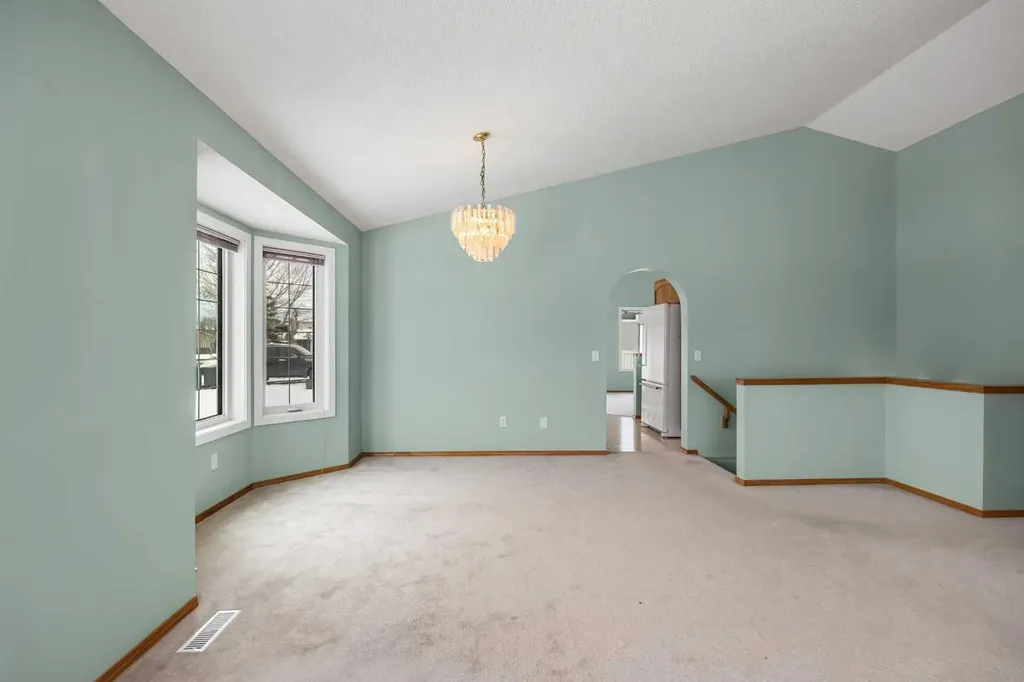 302 Arbour Ridge Park NW Calgary AB T3G 4B1