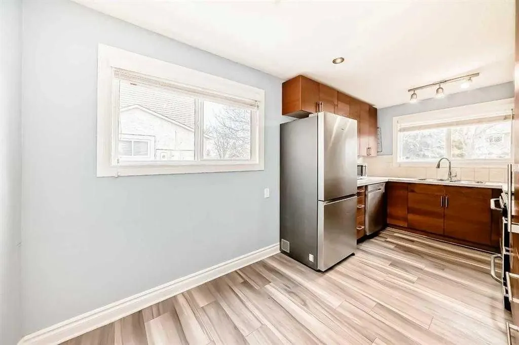 5520 1 Avenue SE Calgary AB T2A 5Z7