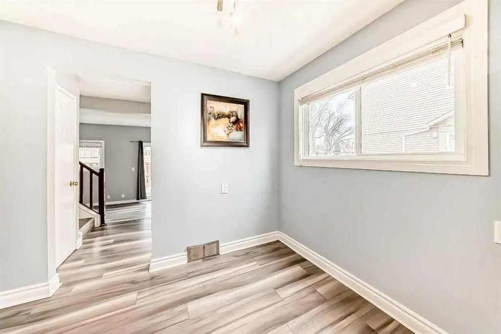 5520 1 Avenue SE Calgary AB T2A 5Z7