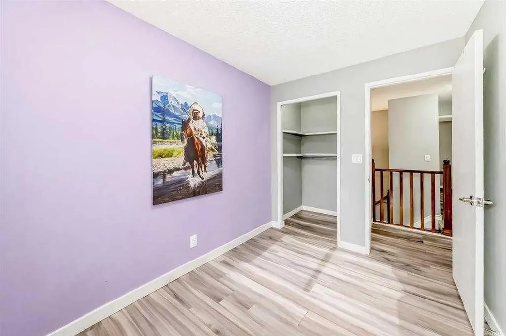 5520 1 Avenue SE Calgary AB T2A 5Z7