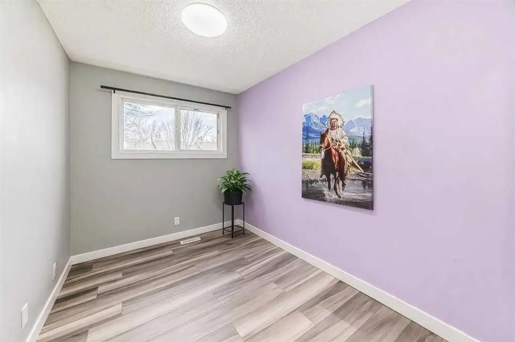 5520 1 Avenue SE Calgary AB T2A 5Z7