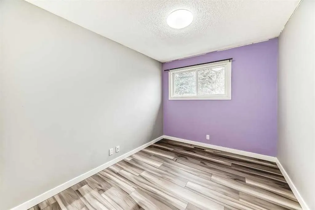5520 1 Avenue SE Calgary AB T2A 5Z7