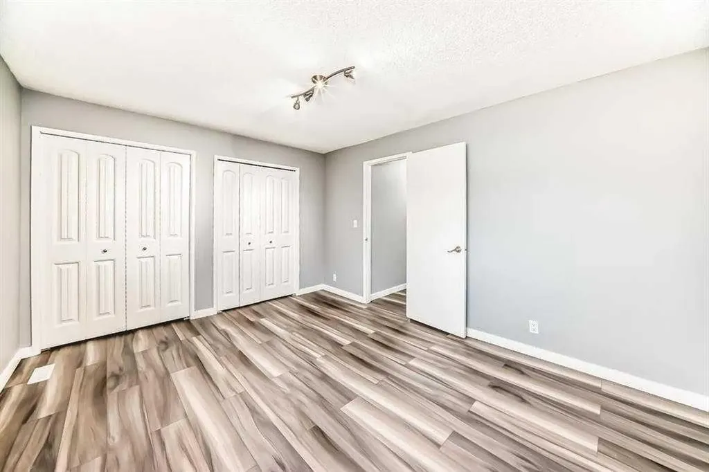 5520 1 Avenue SE Calgary AB T2A 5Z7