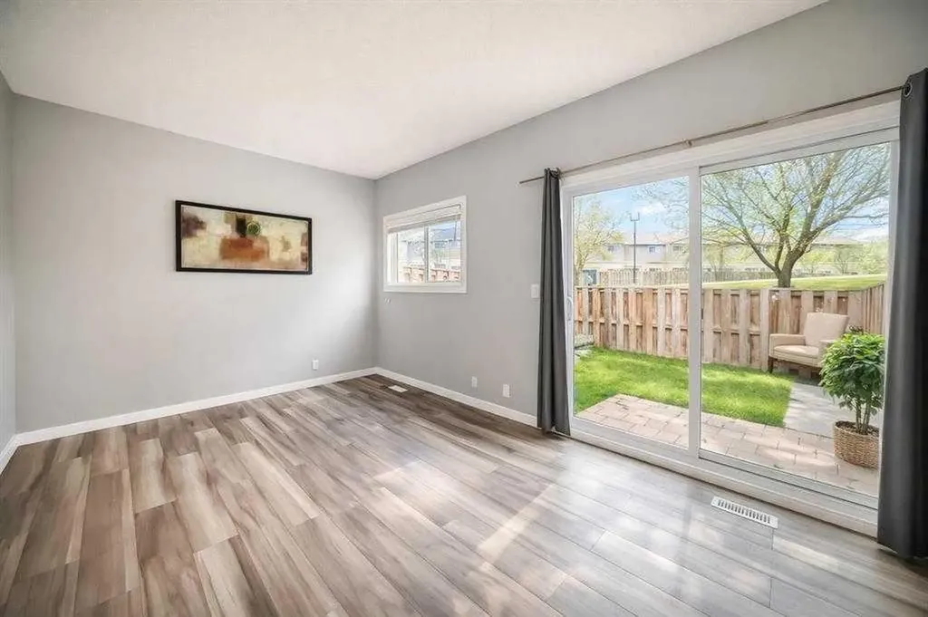 5520 1 Avenue SE Calgary AB T2A 5Z7