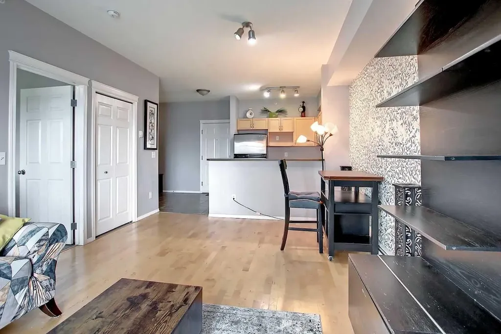 70 Panamount Drive NW Calgary AB T3K 6K6