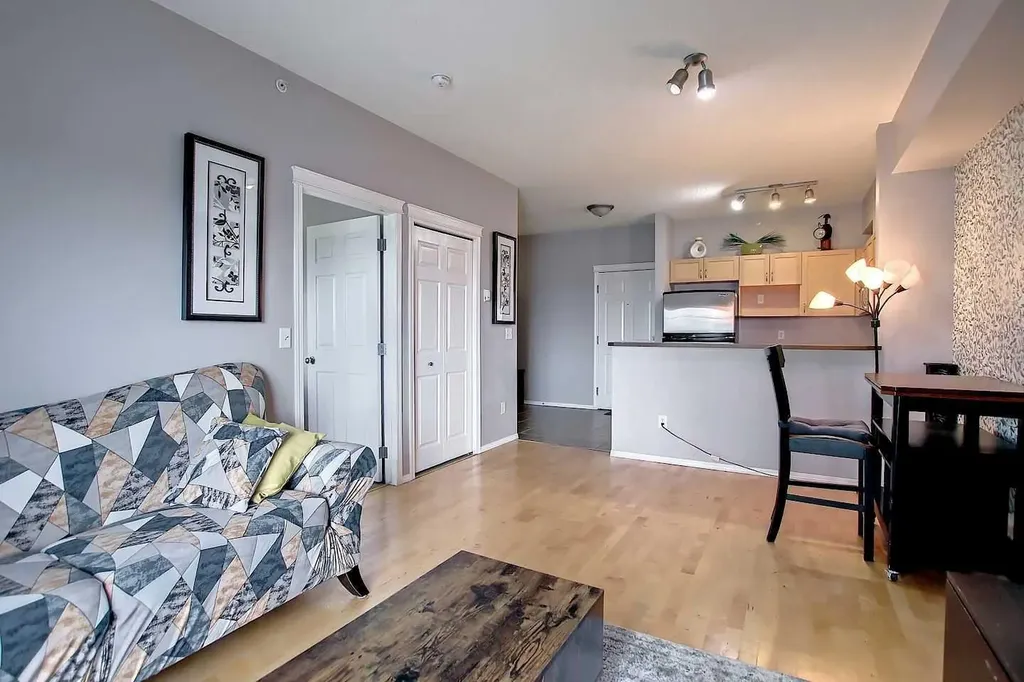 70 Panamount Drive NW Calgary AB T3K 6K6