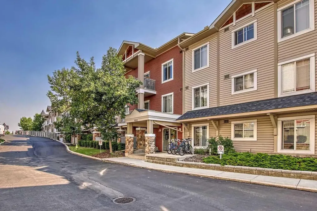 70 Panamount Drive NW Calgary AB T3K 6K6