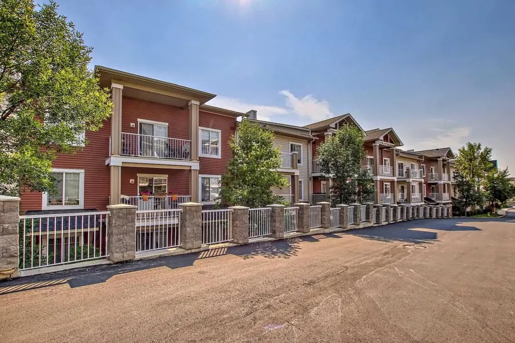 70 Panamount Drive NW Calgary AB T3K 6K6