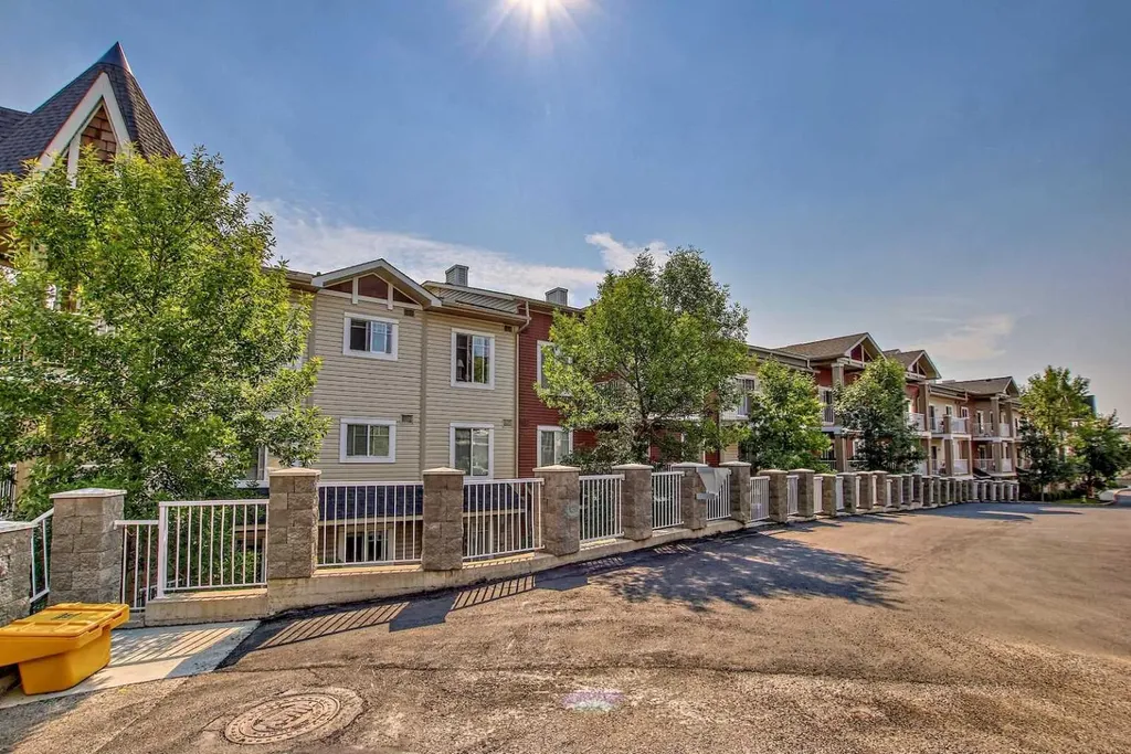 70 Panamount Drive NW Calgary AB T3K 6K6