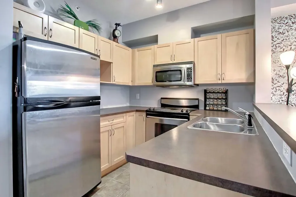 70 Panamount Drive NW Calgary AB T3K 6K6