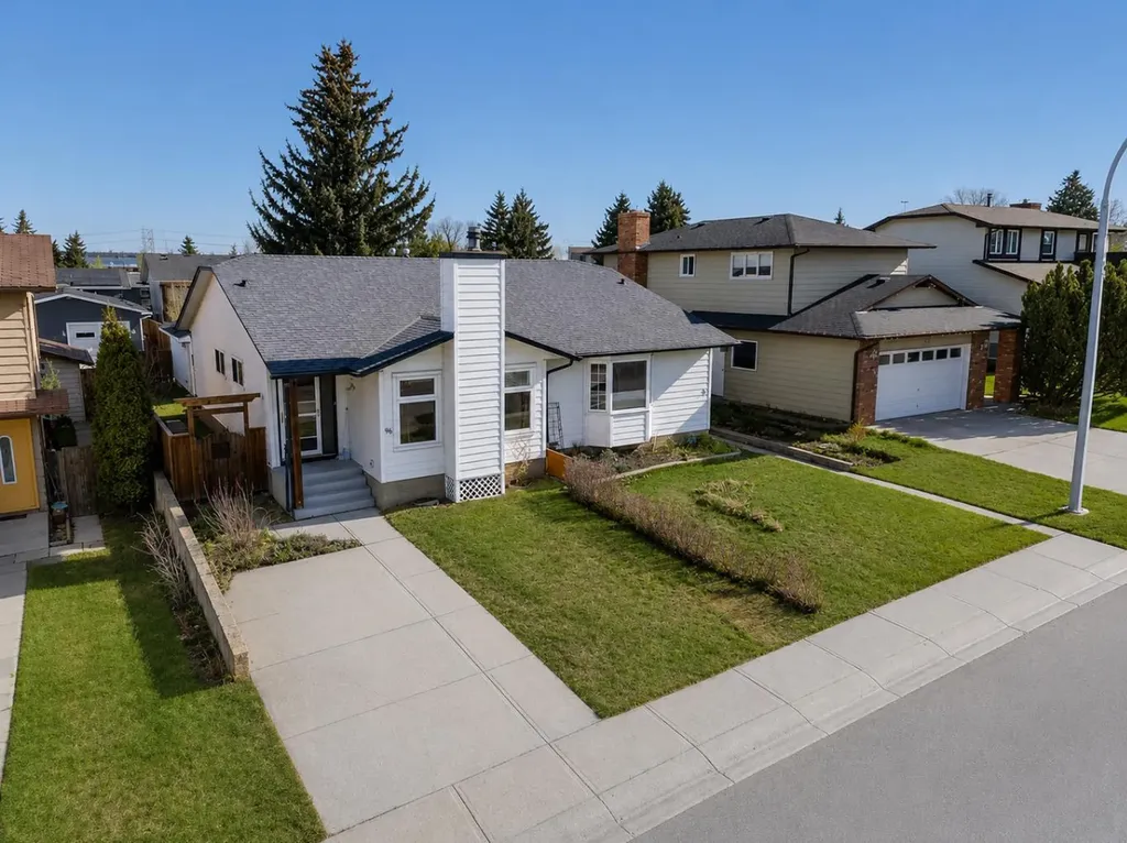 96 Jensen Crescent NE Airdrie AB T4B 1N8