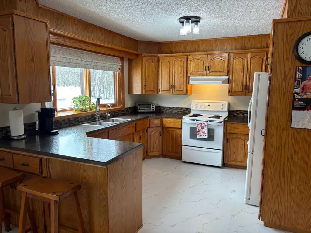 #28 Aspen Crescent Rural Athabasca County AB T9S 2A8