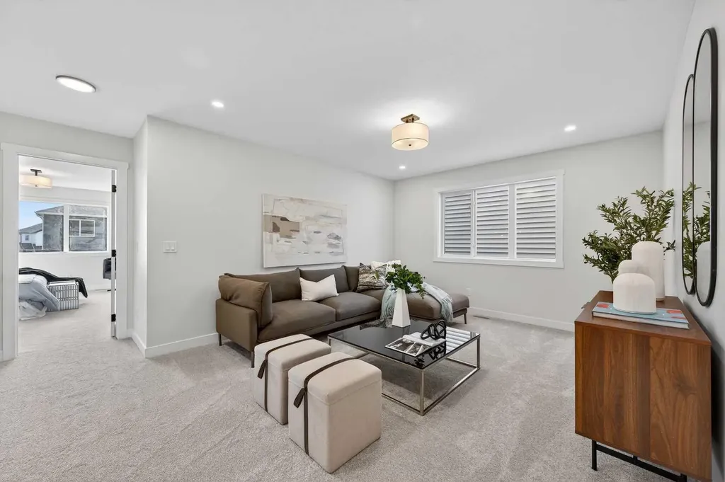473 Lewiston Landing NE Calgary AB T3l 2M4