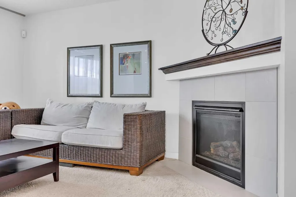 245 Skyview Ranch Way NE Calgary AB T3N 0A9