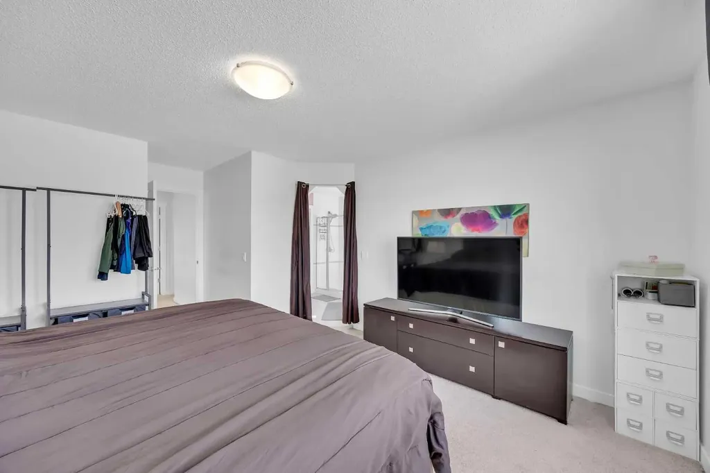 245 Skyview Ranch Way NE Calgary AB T3N 0A9