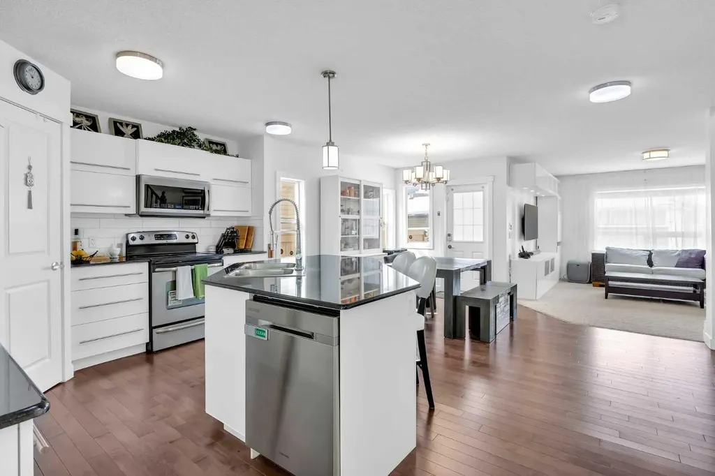 245 Skyview Ranch Way NE Calgary AB T3N 0A9