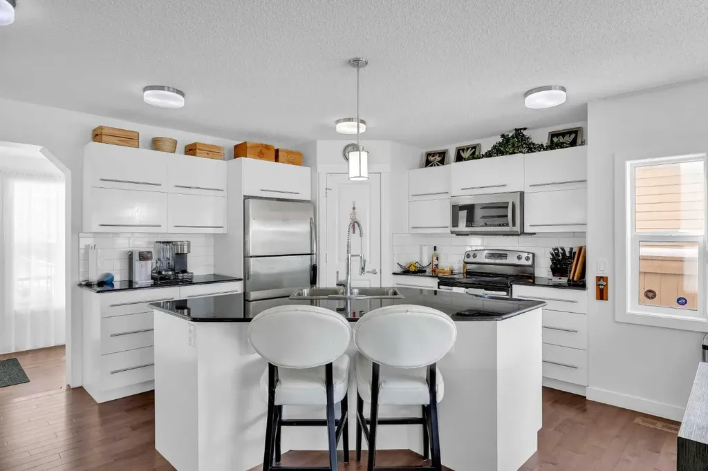 245 Skyview Ranch Way NE Calgary AB T3N 0A9