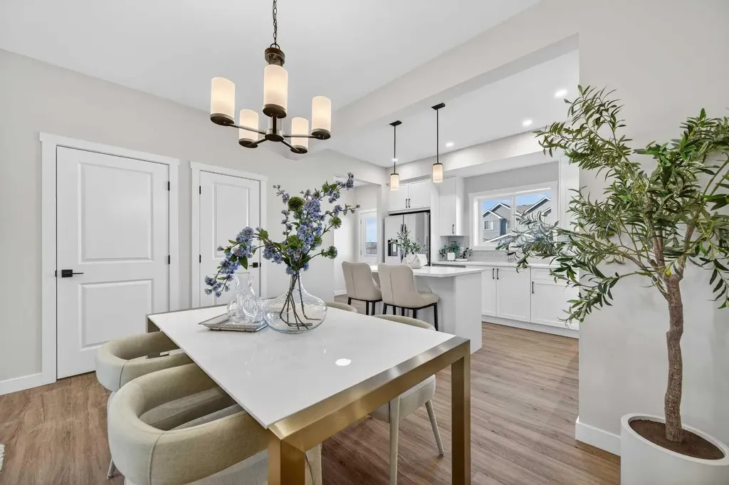 420 Lewiston Landing NE Calgary AB T3L 2M4
